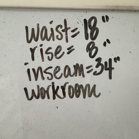 7 For All Mankind Jeans Women's Straight  Jeans Sz 32 Dark wash pink bling spark - Picture 10 of 10